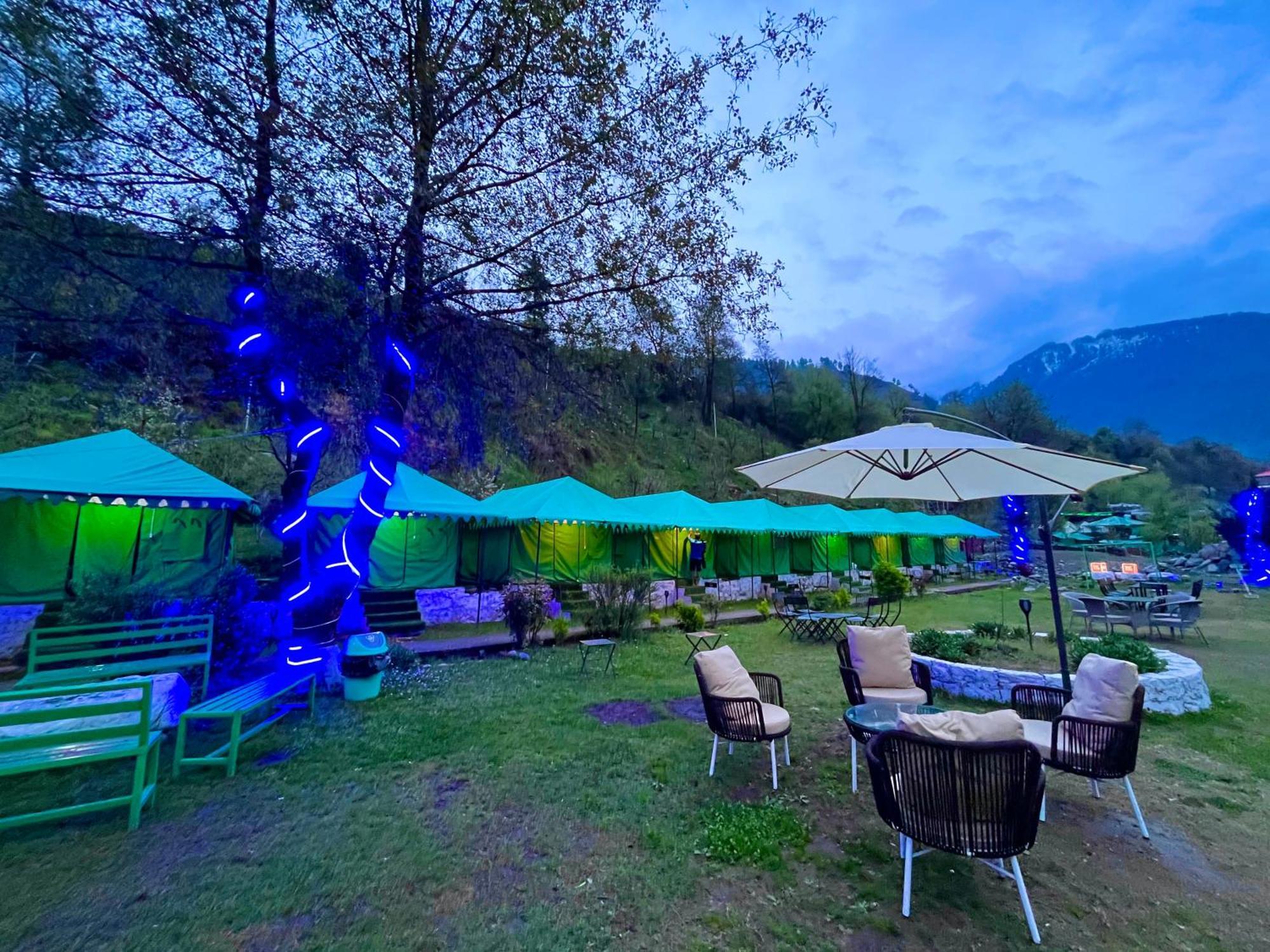 Himalayan Riverside Swiss Cottage Tents, Manali Exterior foto